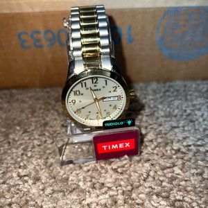 Unworn Times Unisex Main Street Collection Stainless Steel Watch